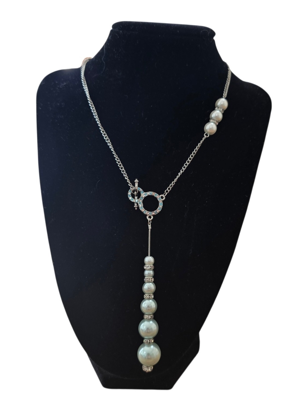 Silver Pearl Lariat Necklace with Graduated Ivory Beads